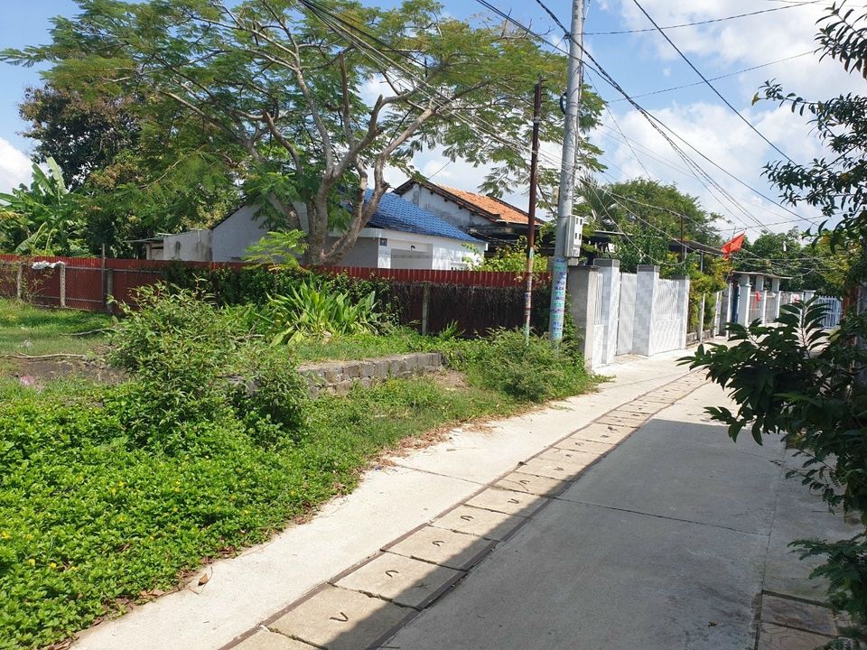 Bán đất góc 2 mặt tiền hẻm bê tông thuộc thị trấn Long Điền, tỉnh Bà Rịa Vũng Tàu